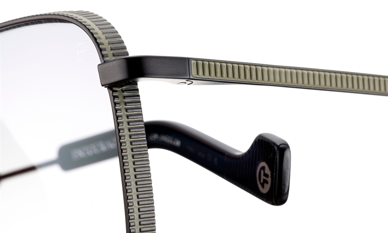 ENTOURAGE OF 7 KERBS-ONE Brillestel (Form: Rund - Farve: Sort)