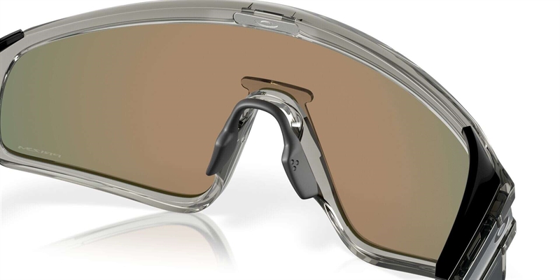 OAKLEY SUNGLASSES 0OO9404 Solbrille (Form: Firkantet - Farve: Grå)